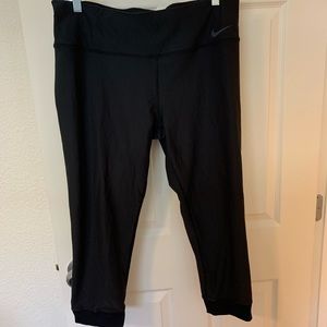 Nike Pants - Nike leggings Capri black XL Nike Pants - Nike leggings Capri black XL